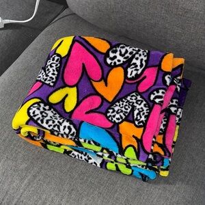 Colorful Heart Plush Throw Blanket